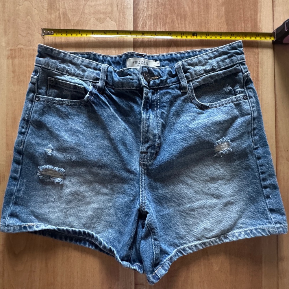 Hidden Jeans Medium Wash Distressed High Rise Denim Shorts‎ Size M
